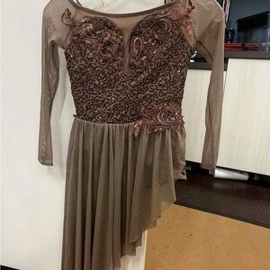 Dance costume no damage worn once